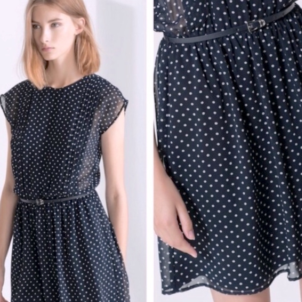 Like New Zara Trafaluc Women’s Polka Dot Navy&White Mini Dress size Medium